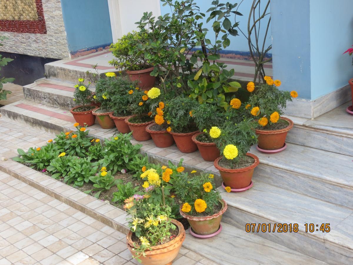 Happy Homes Guwahati Buitenkant foto